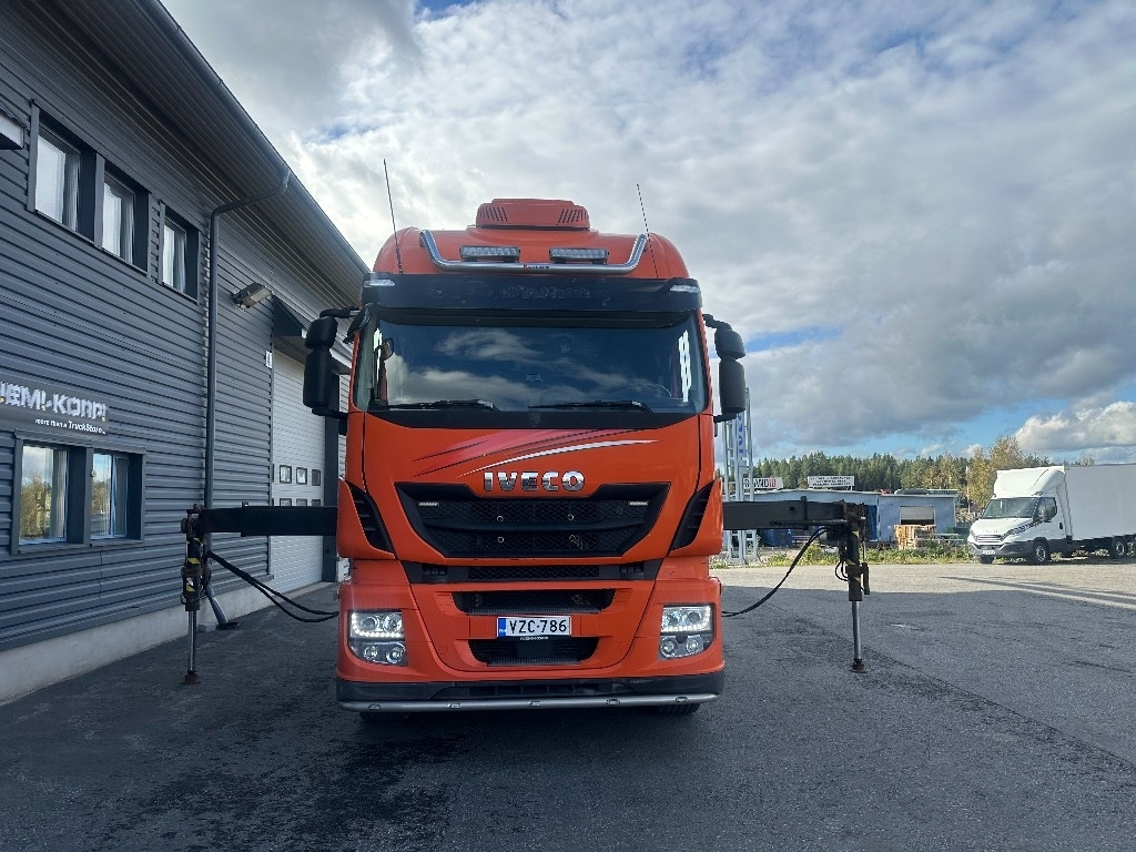 Iveco Stralis 560 6x4. Ferrari 726 - Cabeza tractora: foto 2 Iveco Stralis 560 6x4. Ferrari 726 - Cabeza tractora: foto 2