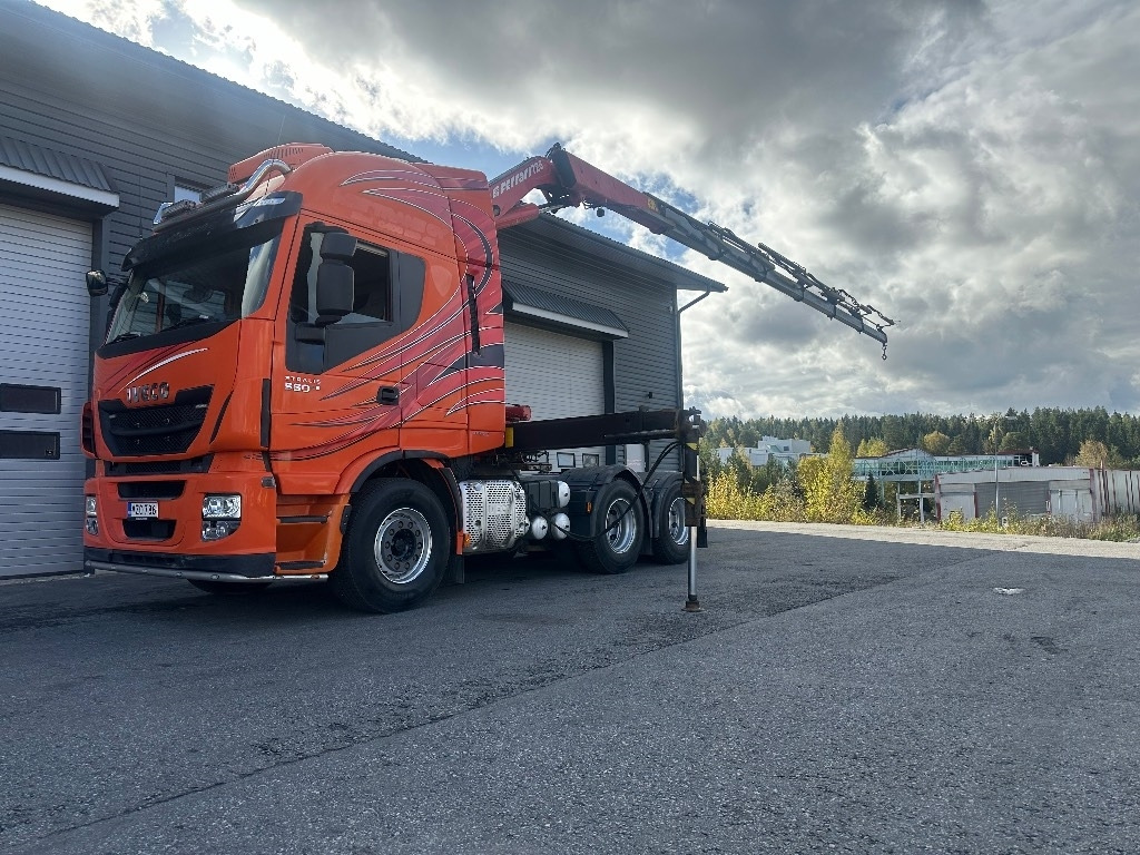Iveco Stralis 560 6x4. Ferrari 726 - Cabeza tractora: foto 1 Iveco Stralis 560 6x4. Ferrari 726 - Cabeza tractora: foto 1