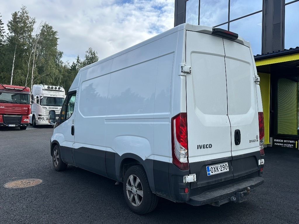 Iveco Daily 35S13 10m3 - Furgón: foto 4 Iveco Daily 35S13 10m3 - Furgón: foto 4