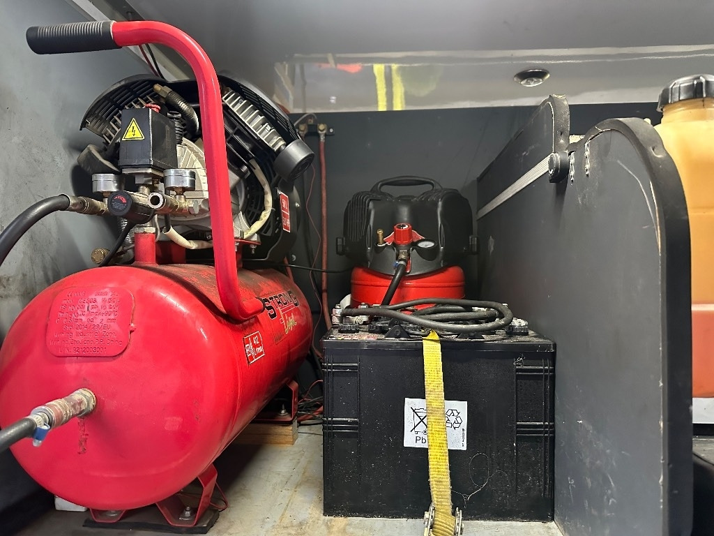 Furgón Iveco Daily 50C18A8 huoltoauto: foto 10