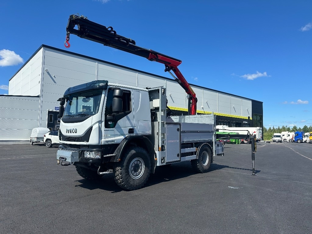 Iveco Eurocargo ML150E28 4x4 sähkölaitos varustein - Camión grúa: foto 1 Iveco Eurocargo ML150E28 4x4 sähkölaitos varustein - Camión grúa: foto 1