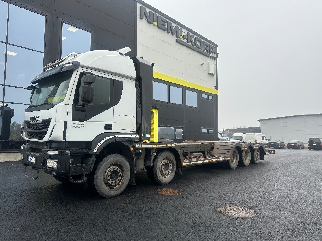 Iveco Trakker AT410T500 10x4  - Camión forestal: foto 1 Iveco Trakker AT410T500 10x4  - Camión forestal: foto 1