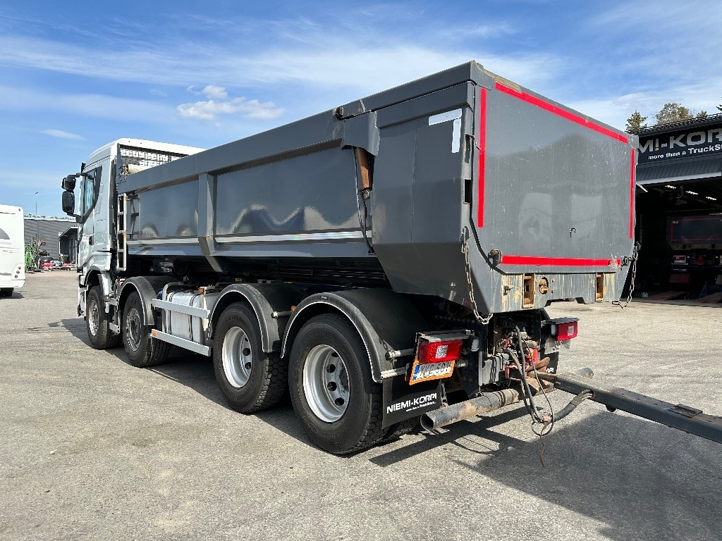 Iveco X-Way AS350S57 8x4 slp 2+2 pv - Volquete camión: foto 4 Iveco X-Way AS350S57 8x4 slp 2+2 pv - Volquete camión: foto 4