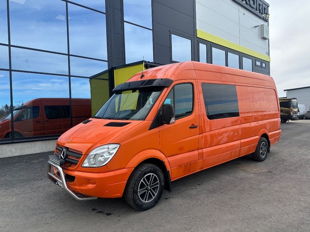 Mercedes-Benz Sprinter 319 1+5 - Furgón: foto 1 Mercedes-Benz Sprinter 319 1+5 - Furgón: foto 1