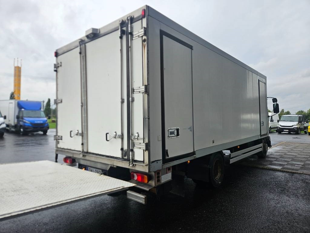 Renault Midlum 220 - Frigorífico camión: foto 3 Renault Midlum 220 - Frigorífico camión: foto 3