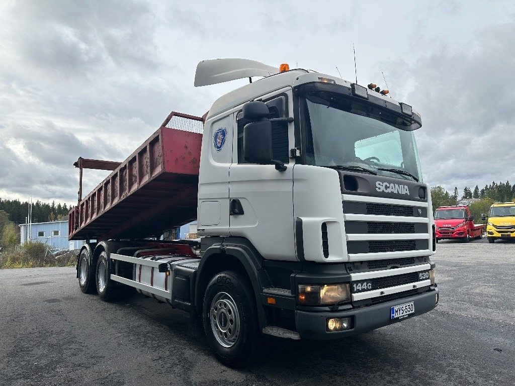 Scania R144 530 6X4 - Volquete camión: foto 3 Scania R144 530 6X4 - Volquete camión: foto 3