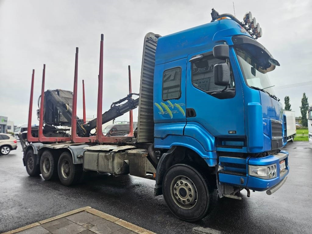 Sisu C600 8x4 kesla 2010 - Camión forestal: foto 2 Sisu C600 8x4 kesla 2010 - Camión forestal: foto 2