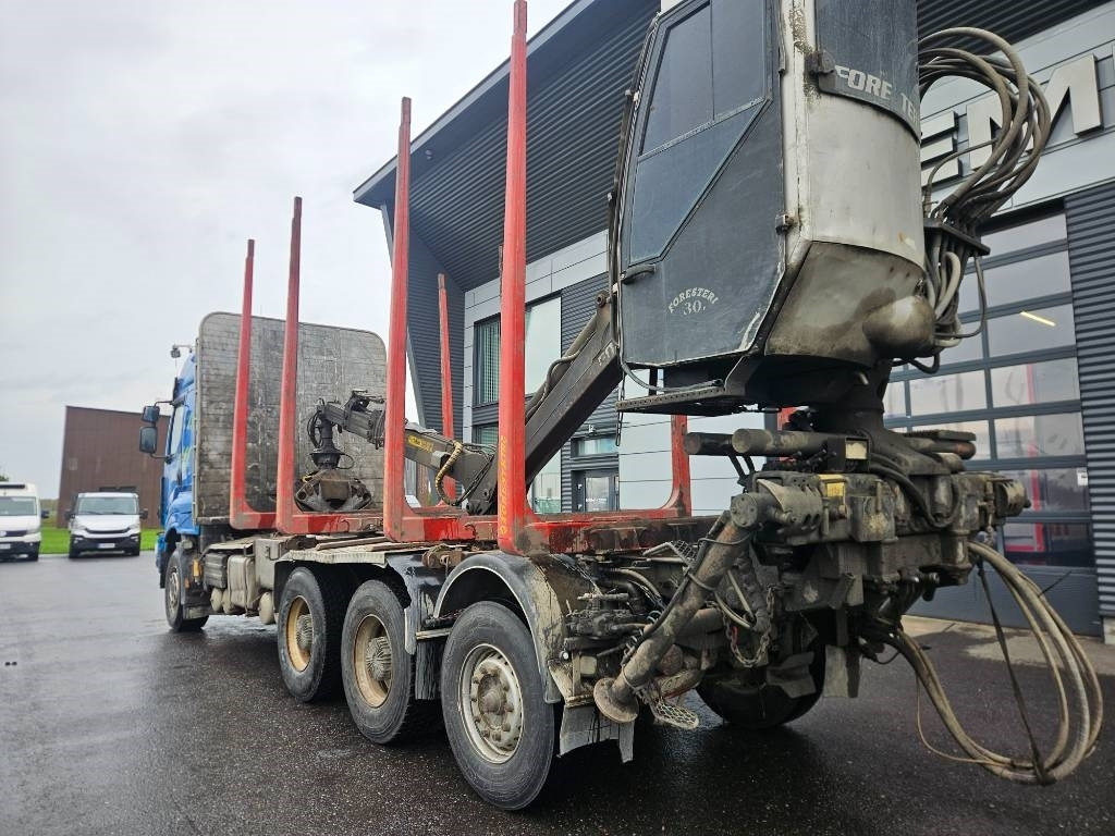 Sisu C600 8x4 kesla 2010 - Camión forestal: foto 4 Sisu C600 8x4 kesla 2010 - Camión forestal: foto 4