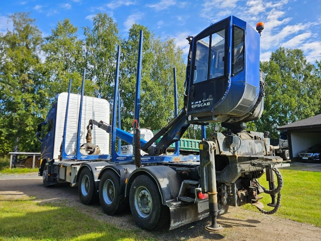 Volvo FH 16 750 8x4 76tn yhdistelmä  - Camión forestal: foto 3 Volvo FH 16 750 8x4 76tn yhdistelmä  - Camión forestal: foto 3