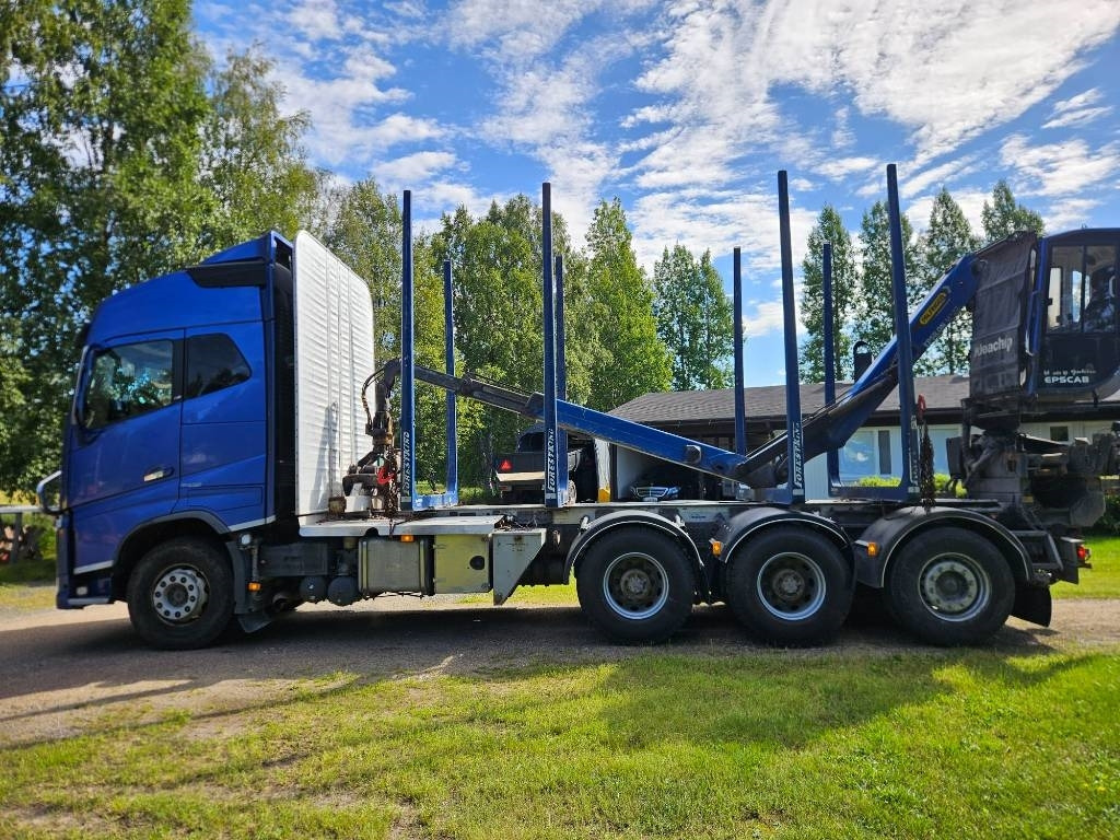 Volvo FH 16 750 8x4 76tn yhdistelmä  - Camión forestal: foto 4 Volvo FH 16 750 8x4 76tn yhdistelmä  - Camión forestal: foto 4