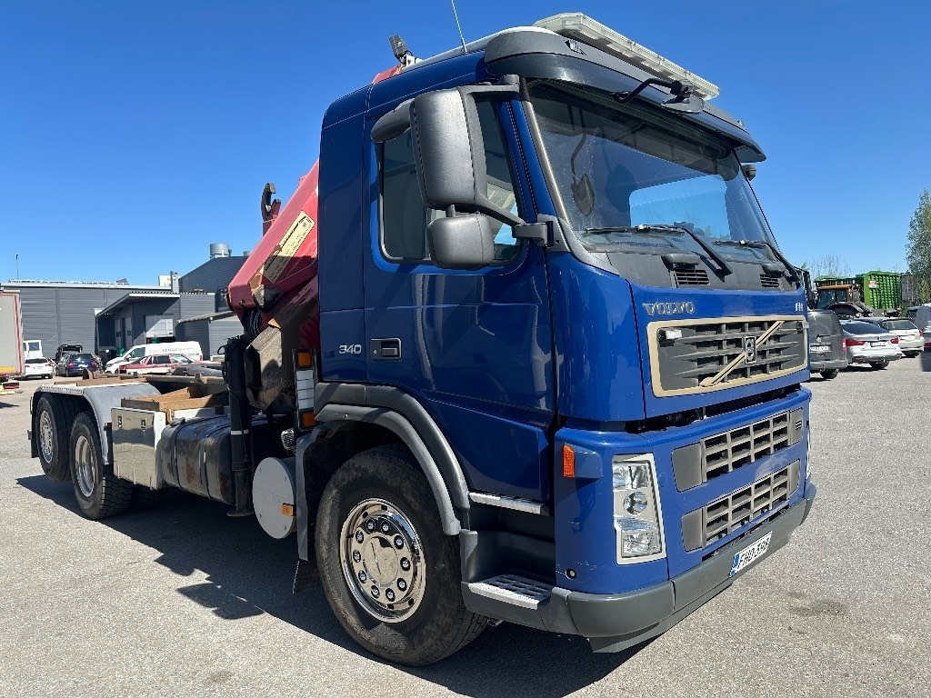 Volvo FM9 6x2*4 HMF 2000 K5 - Camión grúa: foto 2 Volvo FM9 6x2*4 HMF 2000 K5 - Camión grúa: foto 2