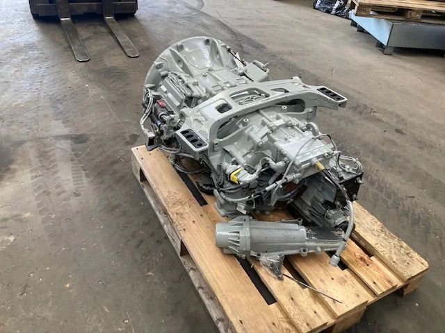 Scania G33CM1 – Scania 3106473 - Caja de cambios y piezas para Camión: foto 4 Scania G33CM1 – Scania 3106473 - Caja de cambios y piezas para Camión: foto 4