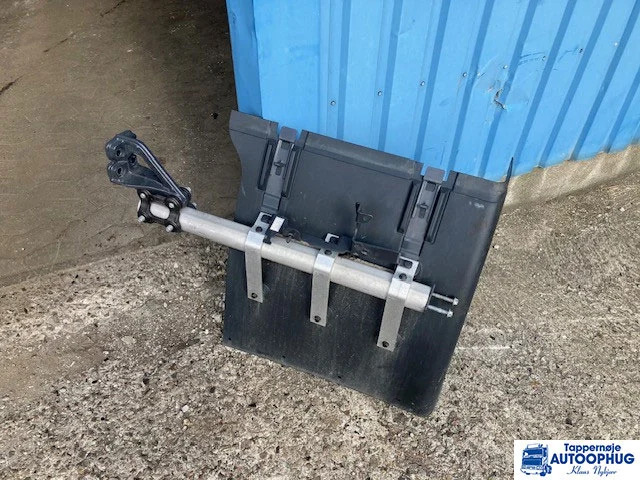 Scania twinsteer skærm sæt med beslag - Carrocería y exterior para Camión: foto 5 Scania twinsteer skærm sæt med beslag - Carrocería y exterior para Camión: foto 5