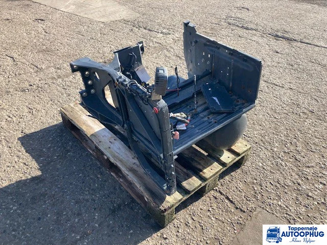 Volvo batterikasse komplet - Acumulador para Camión: foto 1 Volvo batterikasse komplet - Acumulador para Camión: foto 1