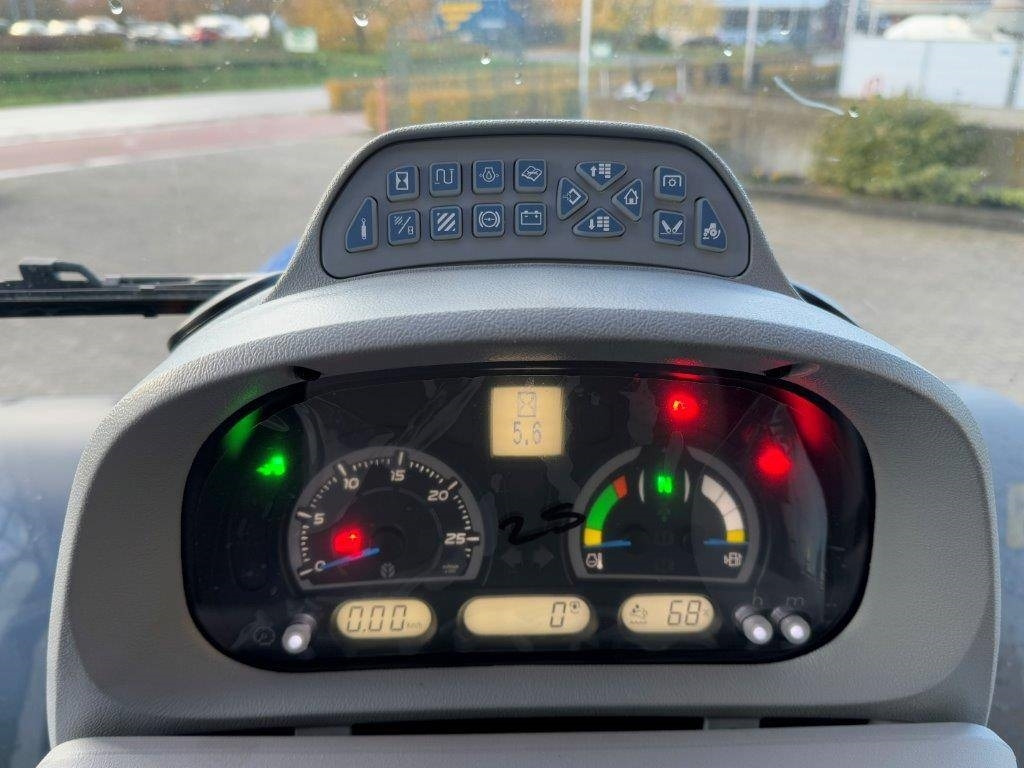 Tractor New Holland T6.180 Dynamic Command,: foto 31