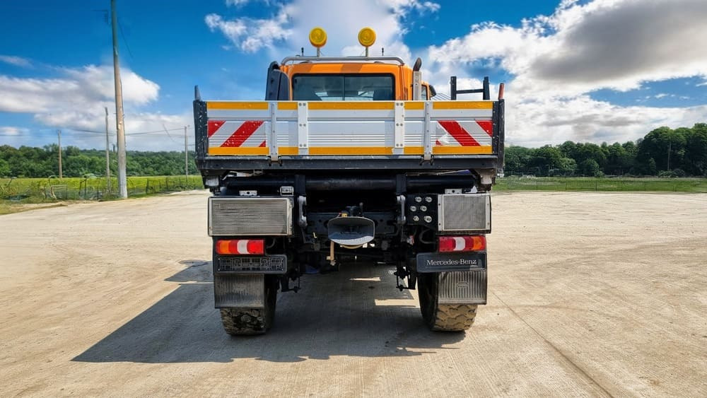 Mercedes-Benz Unimog U527 - Vehículo municipal: foto 5 Mercedes-Benz Unimog U527 - Vehículo municipal: foto 5
