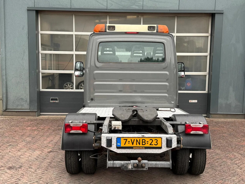 Iveco Daily 35C18 BE TREKKER 3 ZITS EURO 5 12 TON - Cabeza tractora: foto 5 Iveco Daily 35C18 BE TREKKER 3 ZITS EURO 5 12 TON - Cabeza tractora: foto 5