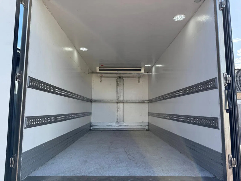 Iveco Daily 40C18 3.0 180PK Aut.Clixtar Koeler 2.6 ton Laadvm. BE License - Cabeza tractora: foto 5 Iveco Daily 40C18 3.0 180PK Aut.Clixtar Koeler 2.6 ton Laadvm. BE License - Cabeza tractora: foto 5