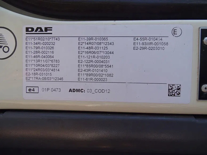 DAF LF 260 16 TON SLEEPER BOX 720X250X244 LBW 1.5 T - Camión caja cerrada: foto 5 DAF LF 260 16 TON SLEEPER BOX 720X250X244 LBW 1.5 T - Camión caja cerrada: foto 5
