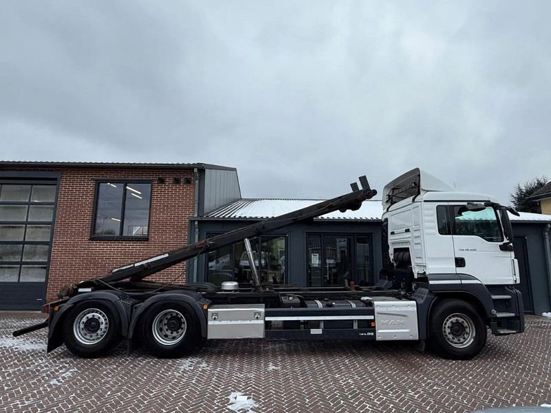 MAN TGS 26.420 I 30T N.C.H. Container System (Cable) I WB 645cm I 9T Front axle I Euro 6 I Manuel I Liftas I Vangmuil - Camión con equipo de cable: foto 2 MAN TGS 26.420 I 30T N.C.H. Container System (Cable) I WB 645cm I 9T Front axle I Euro 6 I Manuel I Liftas I Vangmuil - Camión con equipo de cable: foto 2