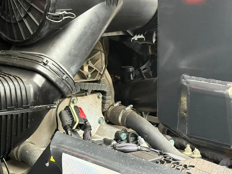 Portacontenedore/ Intercambiable camión MAN TGX 26.470 Haakarm VDL 21.T XLX Bed Fridge Smart Select Only 133.000KM!: foto 18 Portacontenedore/ Intercambiable camión MAN TGX 26.470 Haakarm VDL 21.T XLX Bed Fridge Smart Select Only 133.000KM!: foto 18