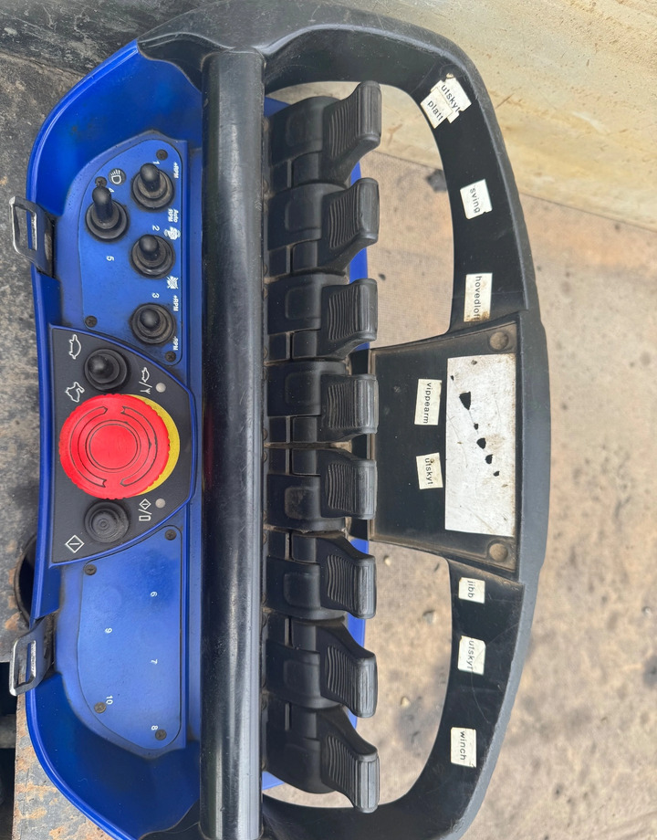 MERCEDES-BENZ ACTROS 2648 HDS 44TON /M 28 METRÓW R/C - Camión grúa: foto 2 MERCEDES-BENZ ACTROS 2648 HDS 44TON /M 28 METRÓW R/C - Camión grúa: foto 2