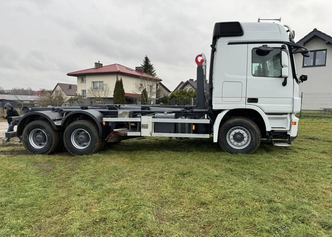 MERCEDES-BENZ ACTROS 2648 SPECJALNY PłUG 6X4!!! - Multibasculante camión: foto 4 MERCEDES-BENZ ACTROS 2648 SPECJALNY PłUG 6X4!!! - Multibasculante camión: foto 4