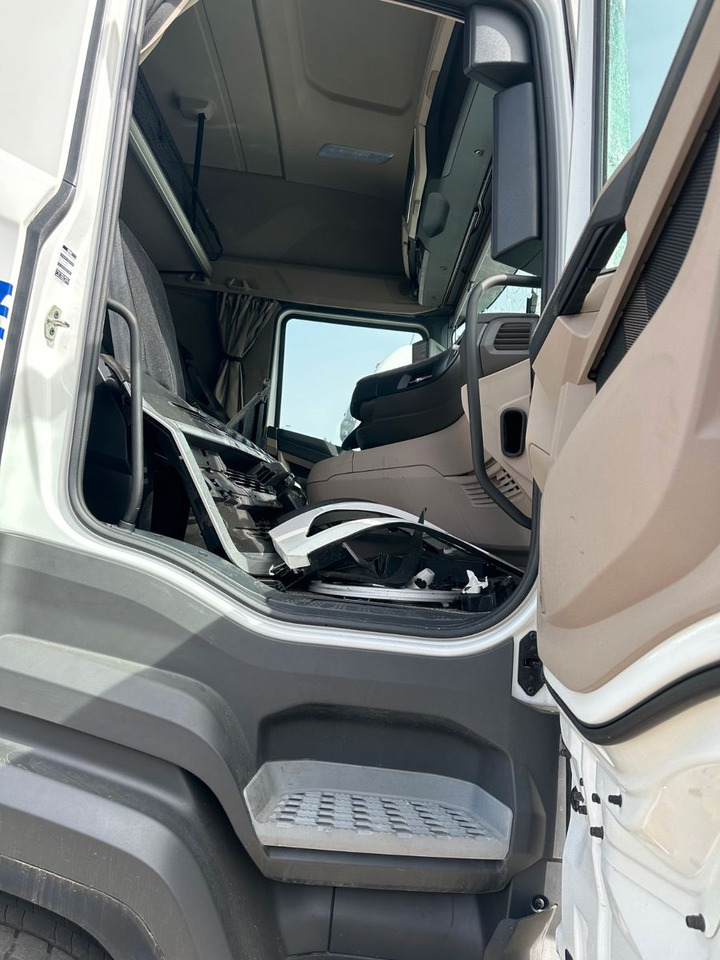 DAF XG 480 GT - Cabeza tractora: foto 5 DAF XG 480 GT - Cabeza tractora: foto 5