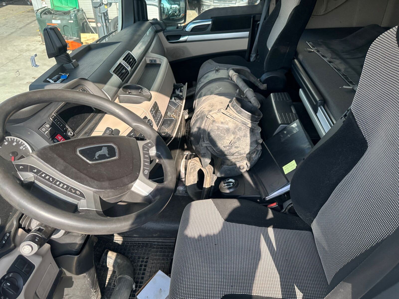 MAN TGX 18.500 4X4 Hydrodrive OKVARA MOTORJA - Cabeza tractora: foto 5 MAN TGX 18.500 4X4 Hydrodrive OKVARA MOTORJA - Cabeza tractora: foto 5