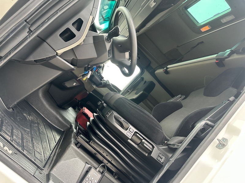 MAN TGX 18.510 4X2 Klima Intrader ACC - Cabeza tractora: foto 5 MAN TGX 18.510 4X2 Klima Intrader ACC - Cabeza tractora: foto 5