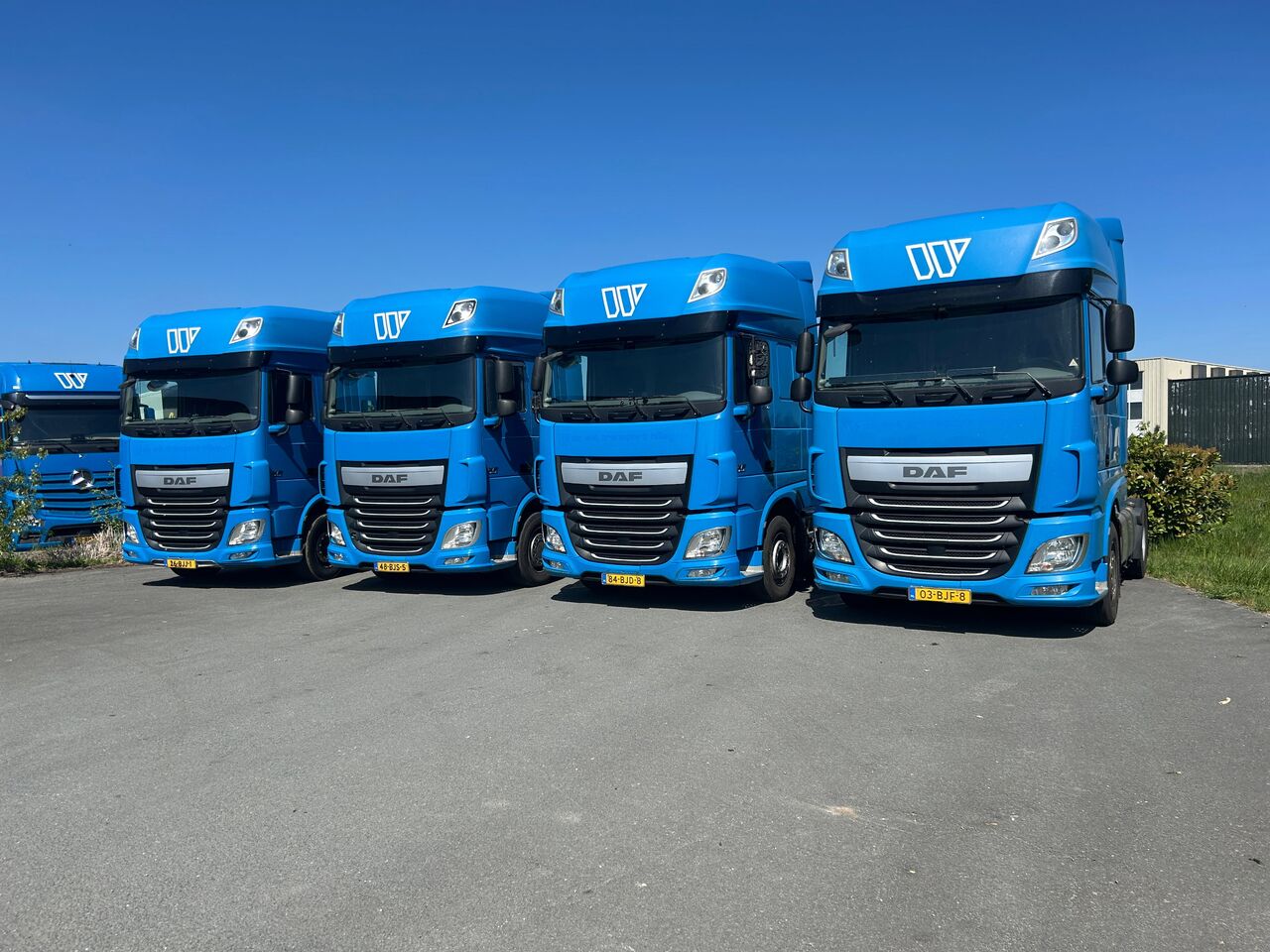 DAF XF 460 4x XF460 Super Space Cab - Cabeza tractora: foto 1 DAF XF 460 4x XF460 Super Space Cab - Cabeza tractora: foto 1