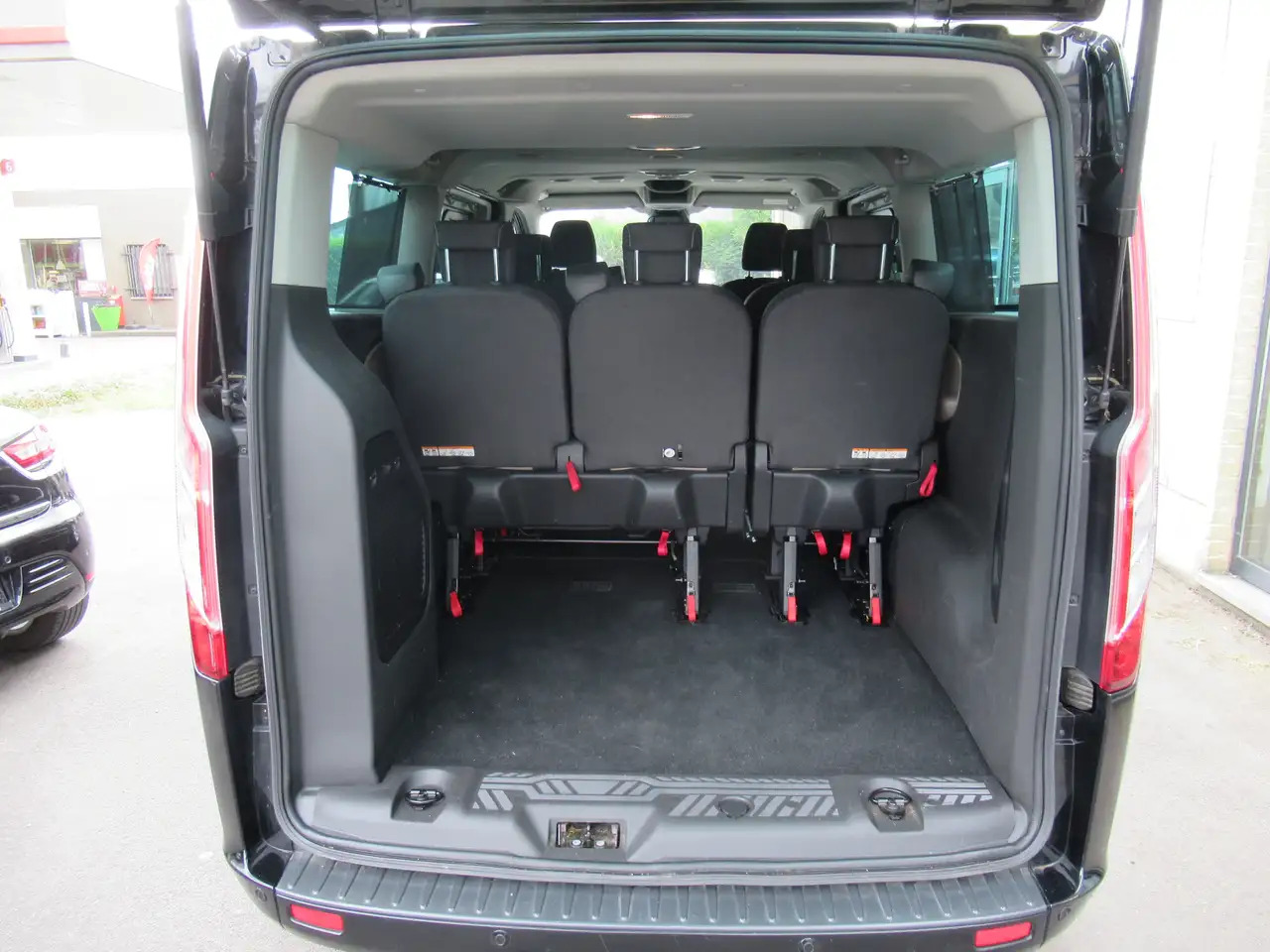 Ford Tourneo Custom 2.0 TDCi L2H1 - Otros: foto 5 Ford Tourneo Custom 2.0 TDCi L2H1 - Otros: foto 5