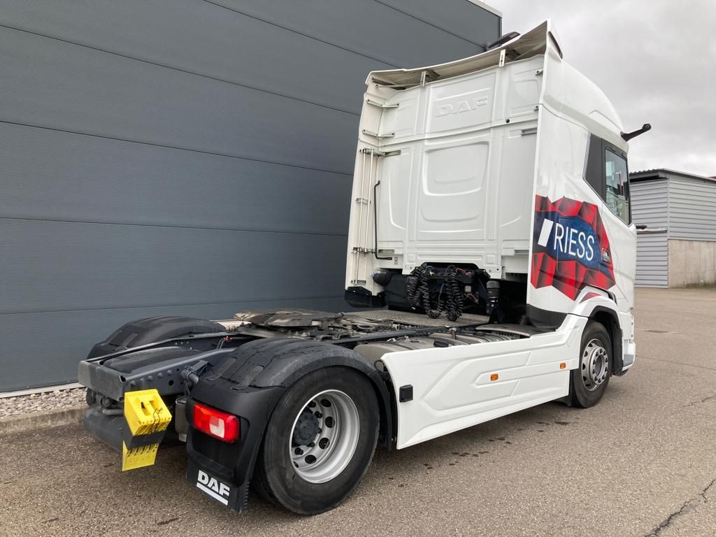 DAF XG 480 FT LED Intarder Kamera Hydraulik DAF XG 480 FT LED Intarder Kamera Hydraulik - Cabeza tractora: foto 3 DAF XG 480 FT LED Intarder Kamera Hydraulik DAF XG 480 FT LED Intarder Kamera Hydraulik - Cabeza tractora: foto 3