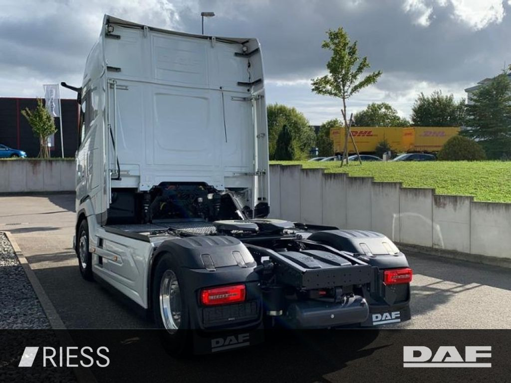 DAF XG+ 530 FT Leder Alcoa Vollluft Standklima - Cabeza tractora: foto 4 DAF XG+ 530 FT Leder Alcoa Vollluft Standklima - Cabeza tractora: foto 4