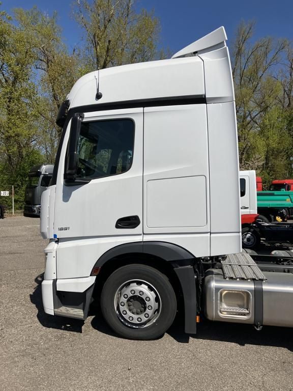 Mercedes-Benz Actros 1851 LS 4x2 - Cabeza tractora: foto 1 Mercedes-Benz Actros 1851 LS 4x2 - Cabeza tractora: foto 1
