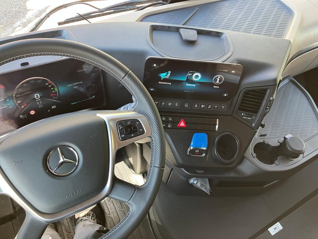 Mercedes-Benz Actros 1851 LS 4x2 - Cabeza tractora: foto 4 Mercedes-Benz Actros 1851 LS 4x2 - Cabeza tractora: foto 4