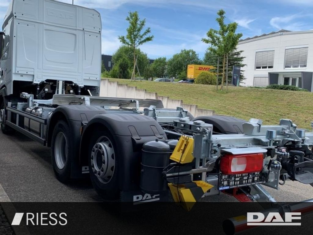 DAF XG 480 FAN 6X2 Multiwechsler 1120-1320 mm 2xAHK - Portacontenedore/ Intercambiable camión: foto 3 DAF XG 480 FAN 6X2 Multiwechsler 1120-1320 mm 2xAHK - Portacontenedore/ Intercambiable camión: foto 3