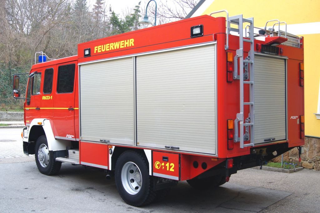 MAN 14.224 L80 4x4 /METZ TLF 16/25 Feuerwehr Expedition - Camión de bomberos: foto 3 MAN 14.224 L80 4x4 /METZ TLF 16/25 Feuerwehr Expedition - Camión de bomberos: foto 3