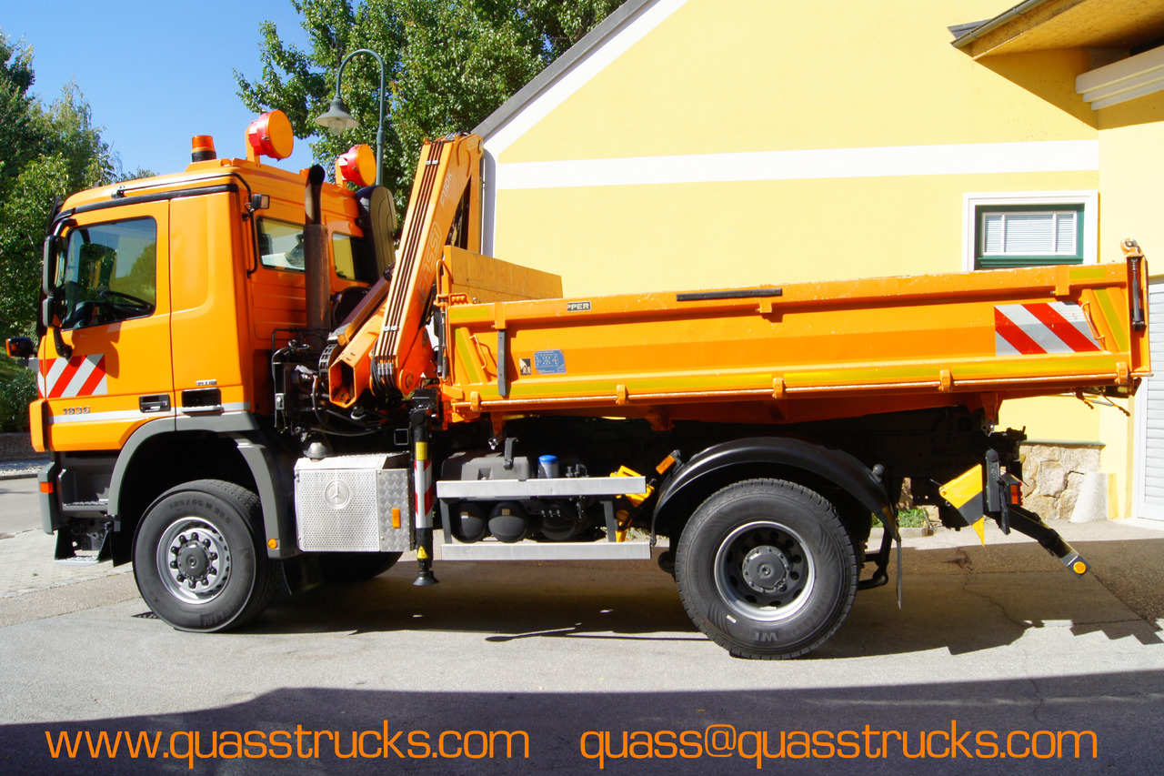 MERCEDES-BENZ ACTROS 1836 /4x4/TÜV/FASSI 110/MEILLER/Winterdienst/Wechselsystem - Volquete camión, Camión grúa: foto 2 MERCEDES-BENZ ACTROS 1836 /4x4/TÜV/FASSI 110/MEILLER/Winterdienst/Wechselsystem - Volquete camión, Camión grúa: foto 2
