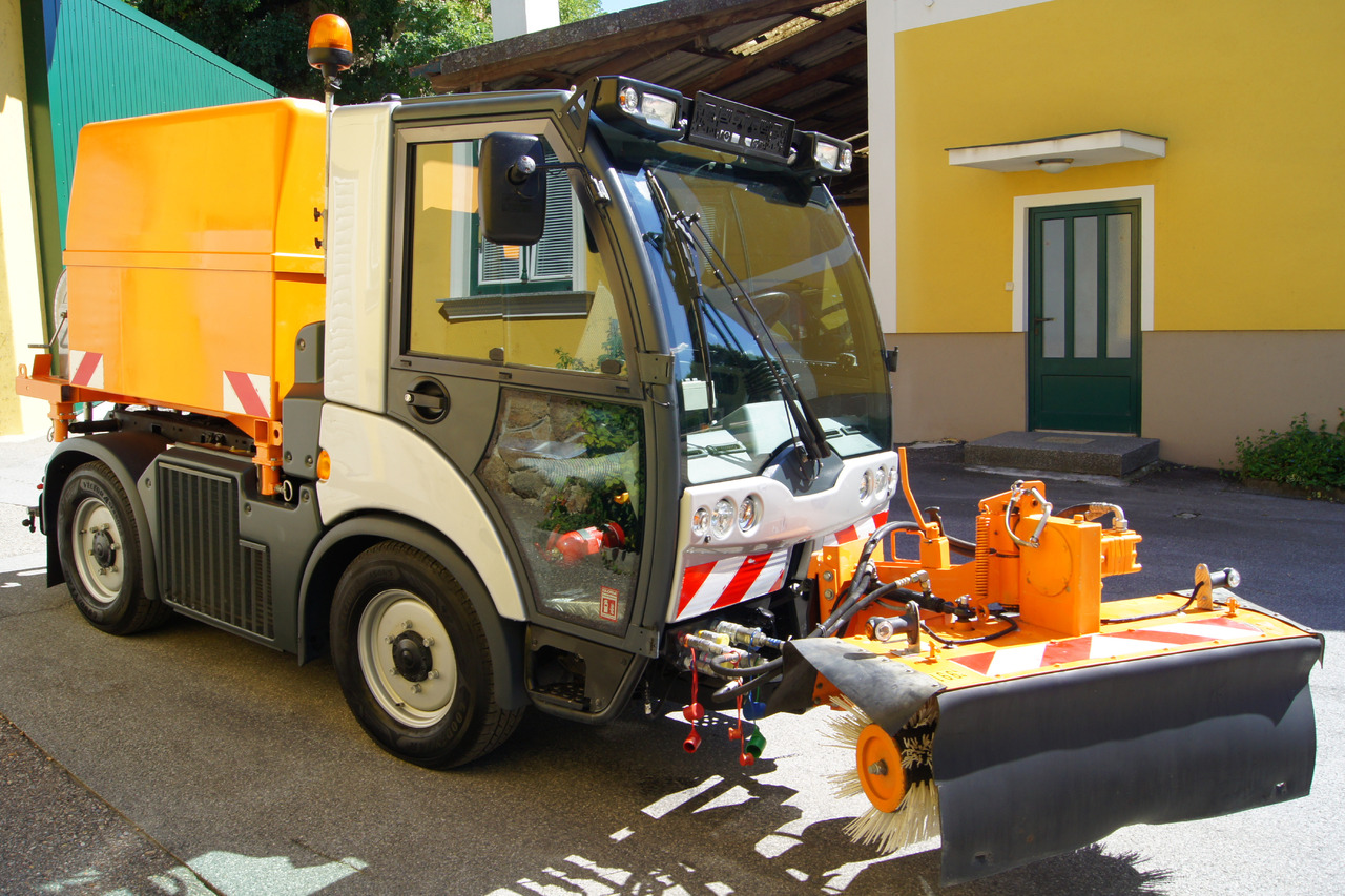 MULTICAR TREMO X56 Carrier CS/4x4/Euro 5/Besen/Wasserfass - Volquete furgoneta: foto 5 MULTICAR TREMO X56 Carrier CS/4x4/Euro 5/Besen/Wasserfass - Volquete furgoneta: foto 5