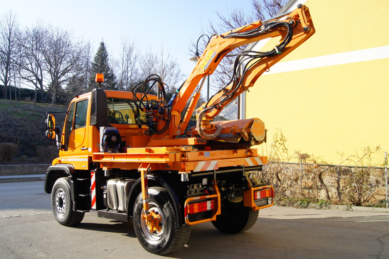 UNIMOG Unimog U 400/Hydrostat/Mähtür +MULAG MHU 800 - Volquete camión: foto 4 UNIMOG Unimog U 400/Hydrostat/Mähtür +MULAG MHU 800 - Volquete camión: foto 4