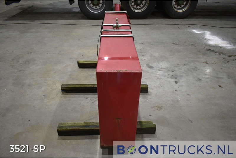 Onbekend BRANDSTOFTANK | L 30 x W 183 x H 77 cm * ca 400 L - Depósito de combustible: foto 4 Onbekend BRANDSTOFTANK | L 30 x W 183 x H 77 cm * ca 400 L - Depósito de combustible: foto 4