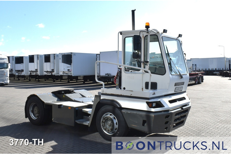 Terberg YT222 4x2 | TERMINAL TRUCK * NL KENTEKEN - Tractor industrial: foto 3 Terberg YT222 4x2 | TERMINAL TRUCK * NL KENTEKEN - Tractor industrial: foto 3