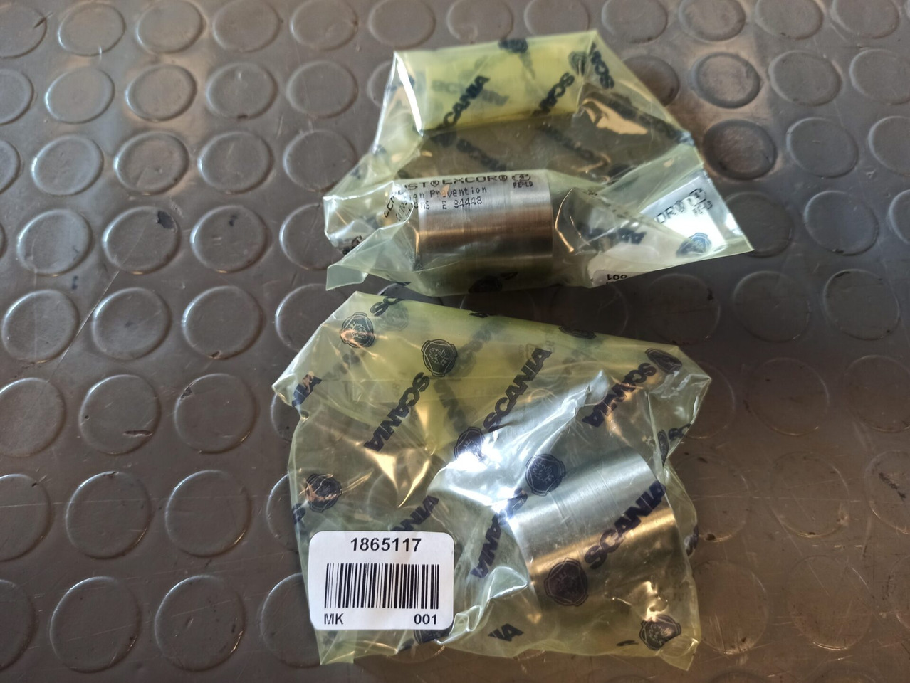 SCANIA INJECTOR SLEEVE 1865117 - Bomba de inyección para Camión: foto 1 SCANIA INJECTOR SLEEVE 1865117 - Bomba de inyección para Camión: foto 1