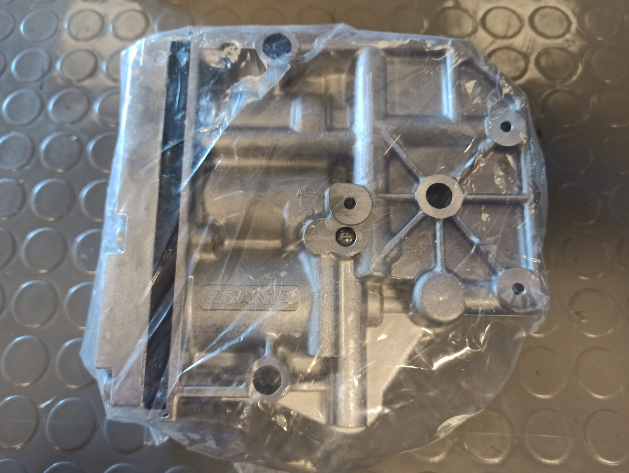 SCANIA RETARDER VALVE - 2591753 - Caja de cambios y piezas para Camión: foto 1 SCANIA RETARDER VALVE - 2591753 - Caja de cambios y piezas para Camión: foto 1