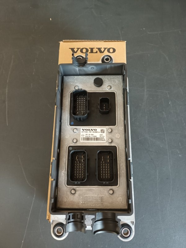 VOLVO CONTROL UNIT 22771642 - Unidad de control para Camión: foto 2 VOLVO CONTROL UNIT 22771642 - Unidad de control para Camión: foto 2