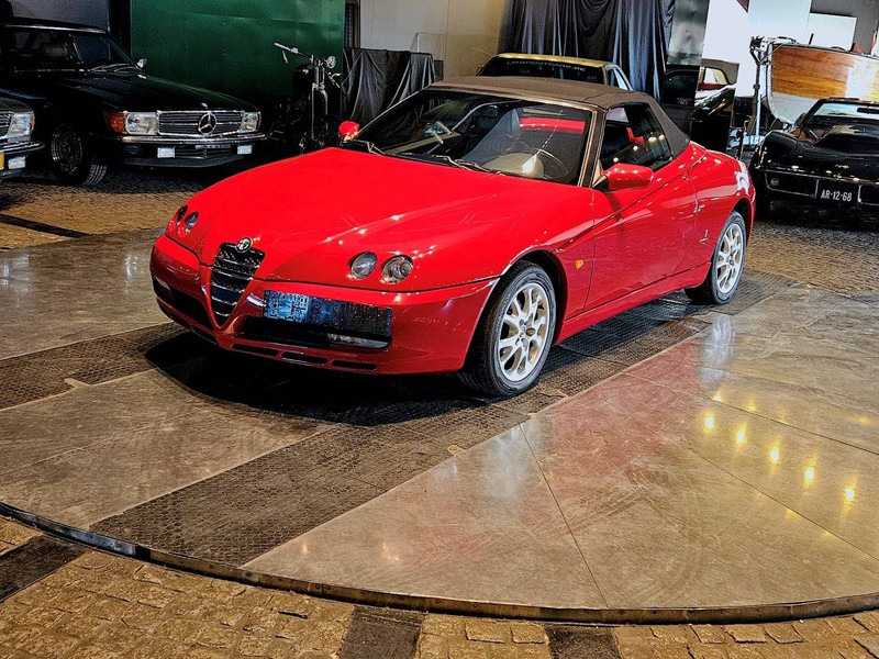 Alfa Romeo Spider (916 - update 3) _ 2.0 TS - Sedan: foto 3 Alfa Romeo Spider (916 - update 3) _ 2.0 TS - Sedan: foto 3