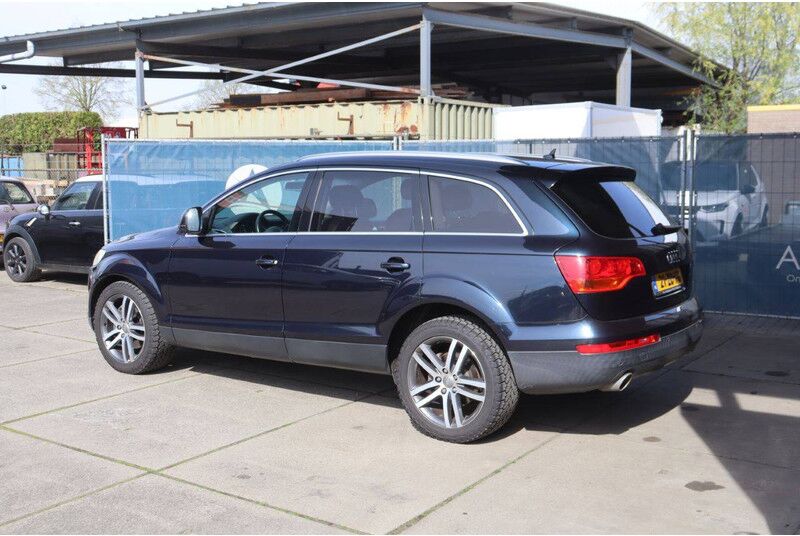 Audi Q7 - Sedan: foto 3 Audi Q7 - Sedan: foto 3