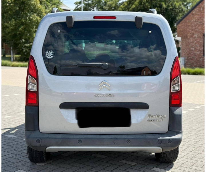 Citroën Berlingo (II - phase 3) Multispace _ 1.2 - Sedan: foto 3 Citroën Berlingo (II - phase 3) Multispace _ 1.2 - Sedan: foto 3