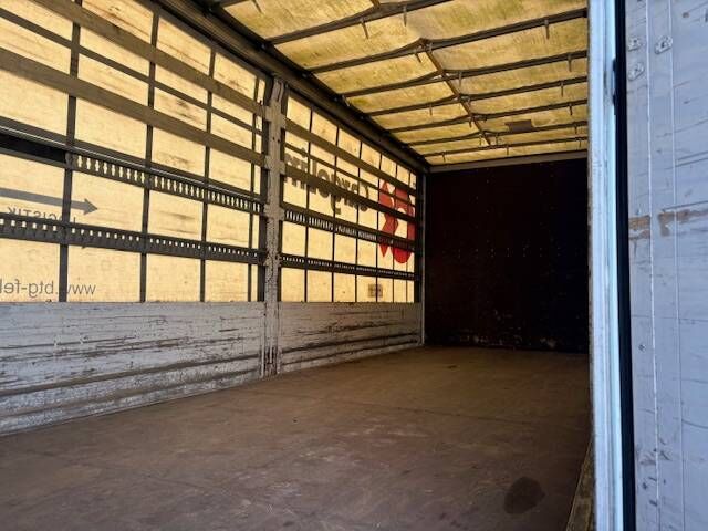 DAF LF 250 - Camión caja cerrada: foto 5 DAF LF 250 - Camión caja cerrada: foto 5